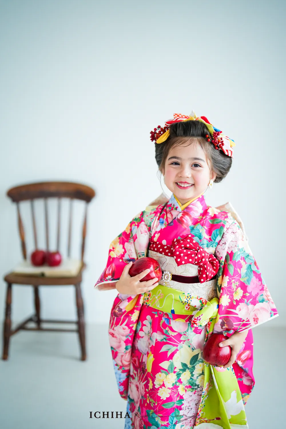 ３歳レトロバンビ被布柄と洋花着物