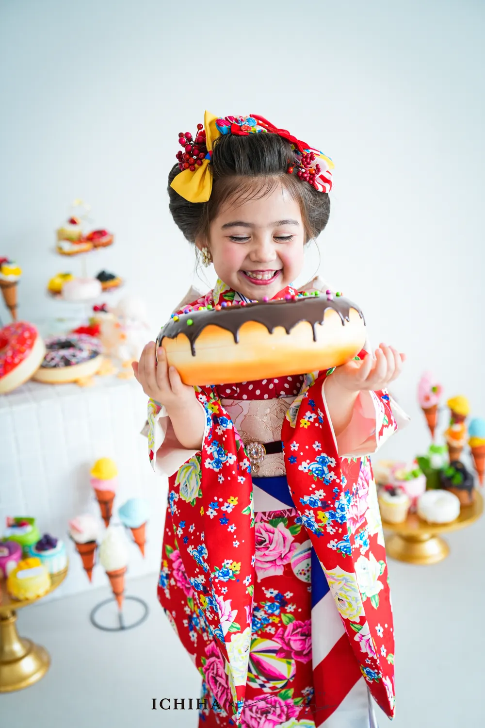 ３歳レトロバンビ被布柄と洋花着物