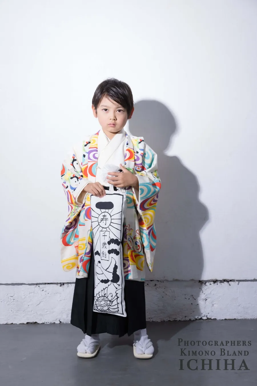 専用　　　七五三 レトロ　3歳　着物　カラシ色　５点セット　狛犬　兎　雀　日本製 七五三 着物 7歳 ブランド 四つ身着物セット Shikibu Roman 式部