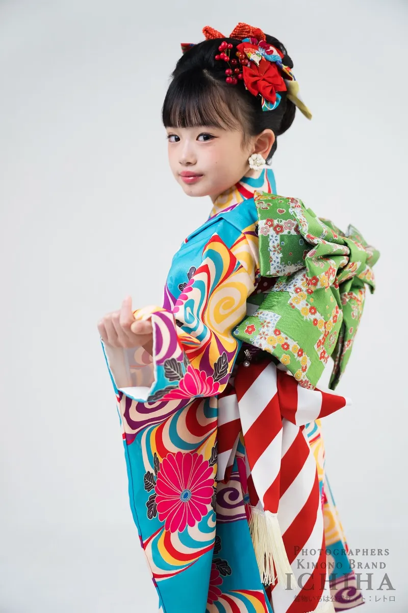七五三7歳女の子 彩渦菊 ターコイズ レトロポップ着物レンタル