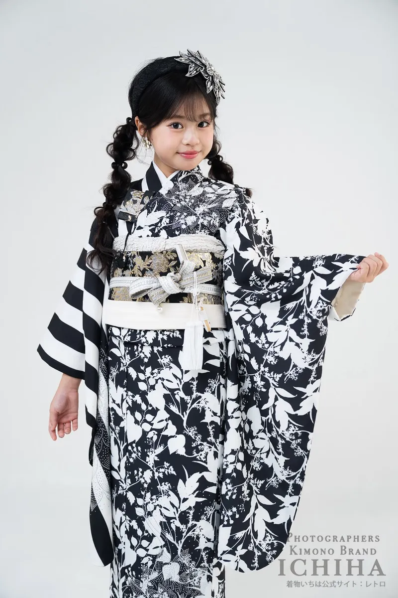 七五三着物レンタル7歳女の子 ブラック ラインストーン着物