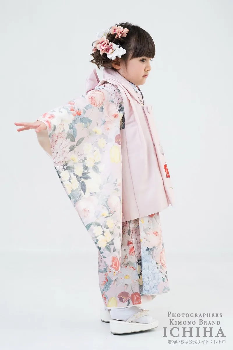 七五三着物レンタル3歳女の子 花園チューリップくすみピンク バックリボン被布セット  横姿